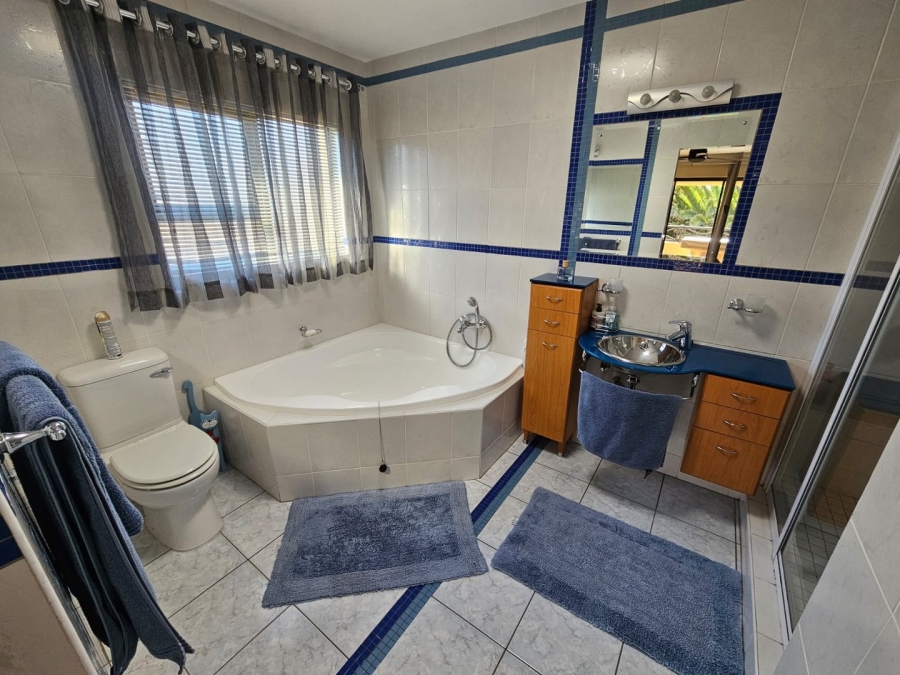 5 Bedroom Property for Sale in Vaalpark Free State
